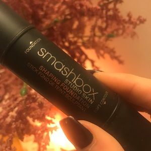 SMASHBOX Studio Skin Shaping Foundation
